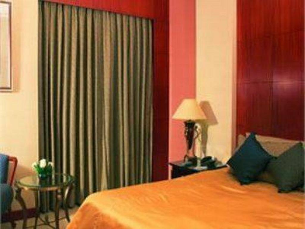 Hotel Hans International Nueva Delhi Exterior foto